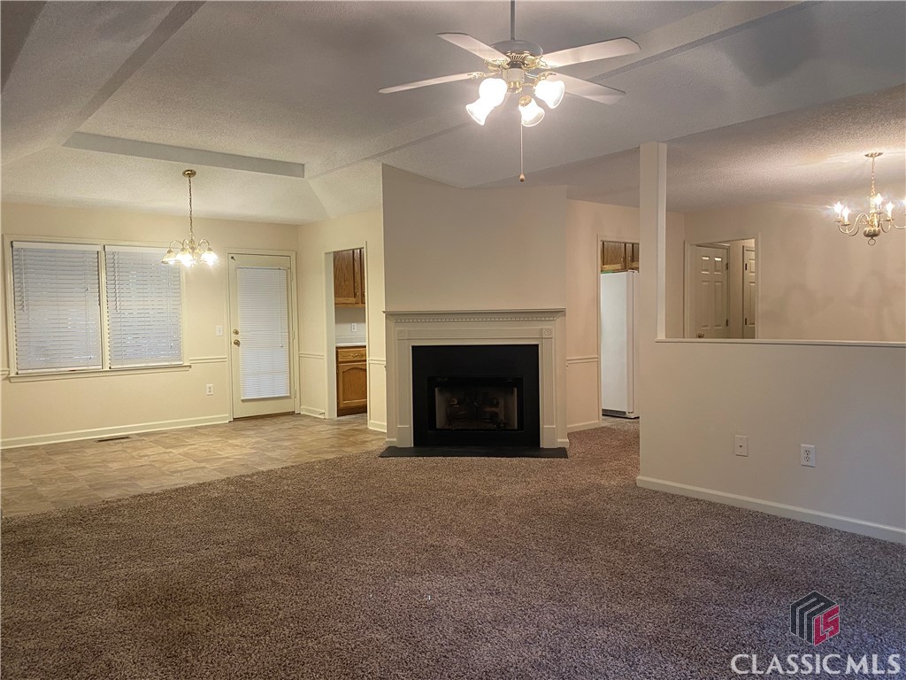 1061 Bell Road Watkinsville, GA 30677 - Photo 2 of 20 Living Room