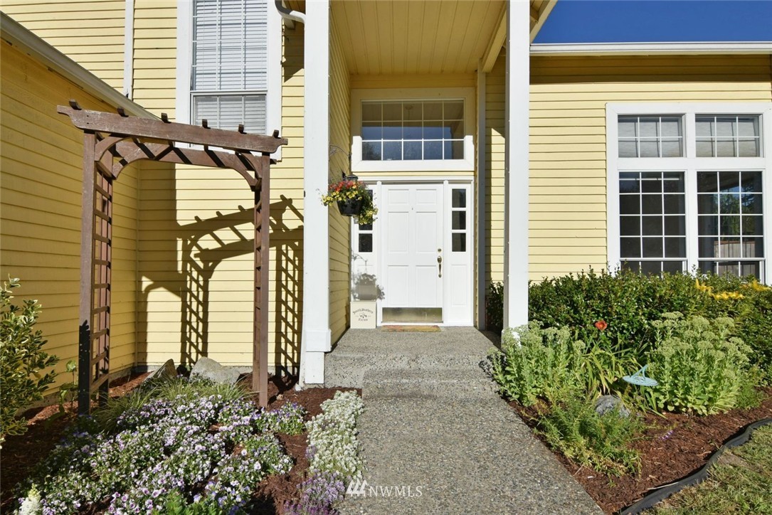 22405 6th Drive Southeast Bothell, WA 98021 - Photo 2 of 23 Gallery Image 2
