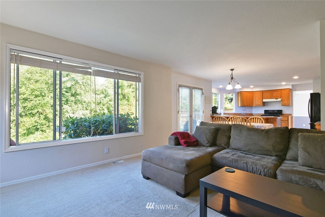 22405 6th Drive Southeast Bothell, WA 98021 - Photo 9 of 23 Gallery Image 9