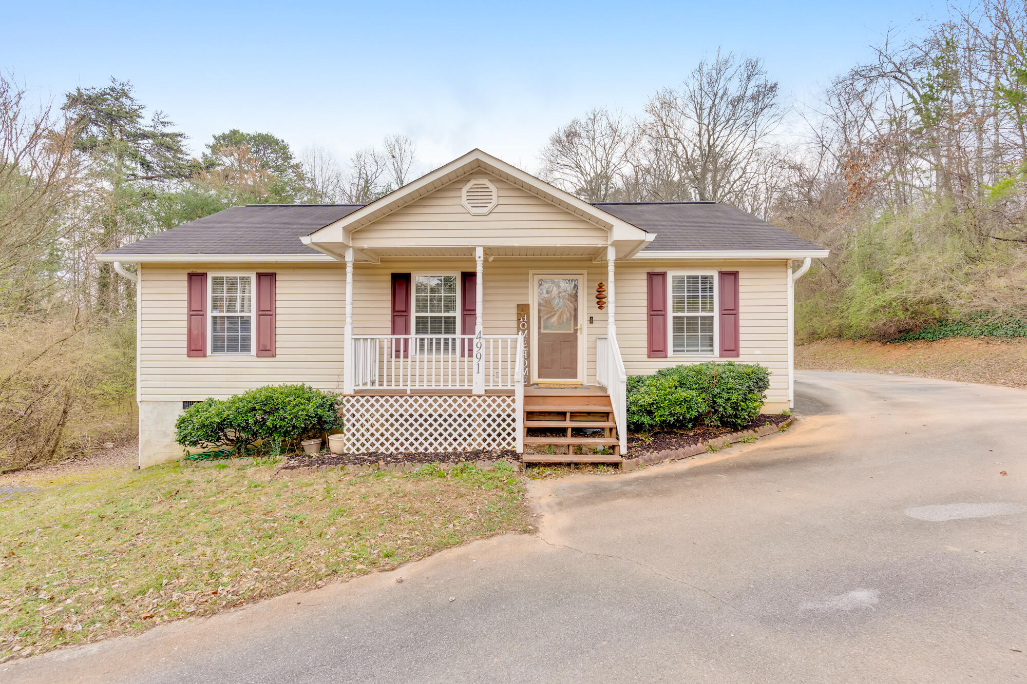 4991 Eldridge Road Hixson, TN 37343 - Photo 1 of 27 4991-Eldridge-MLS-Photos-1