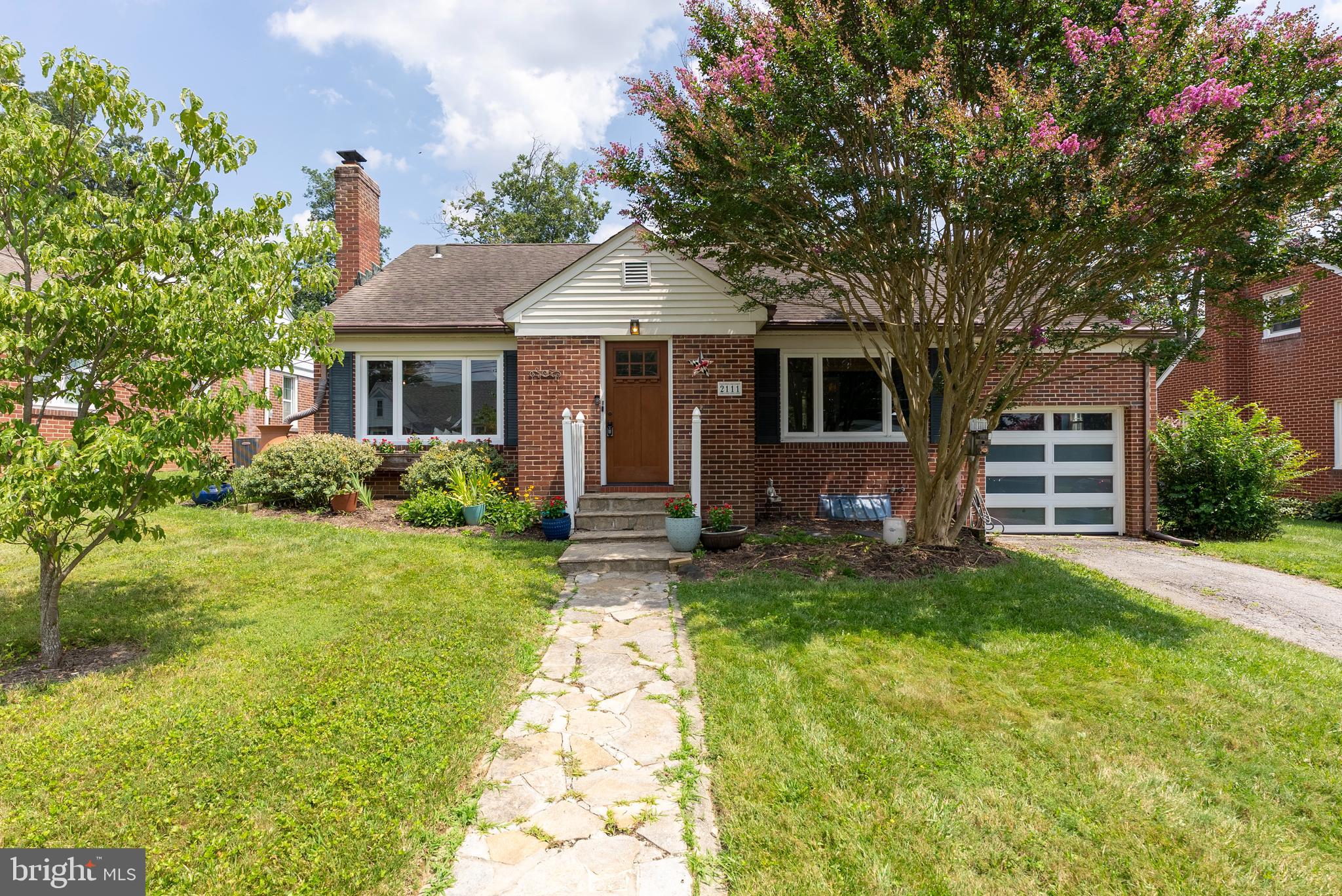 2111 Oak Lodge Road Baltimore, MD 21228 - Photo 5 of 39 Gallery Image 5