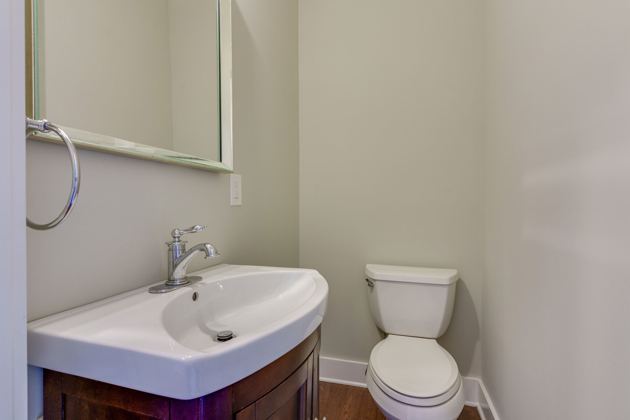 1711 Ridley Boulevard Nashville, TN 37203 - Photo 14 of 49 a bathroom with a sink a toilet and a mirror