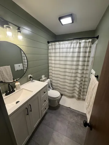 $184,900 | 505 West Van Dusen Street, Springfield, MN 56087