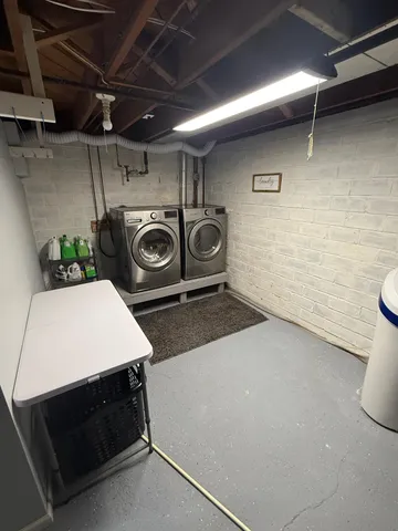 $184,900 | 505 West Van Dusen Street, Springfield, MN 56087