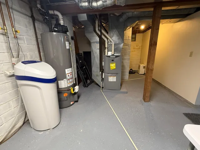 $184,900 | 505 West Van Dusen Street, Springfield, MN 56087