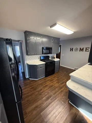 $184,900 | 505 West Van Dusen Street, Springfield, MN 56087