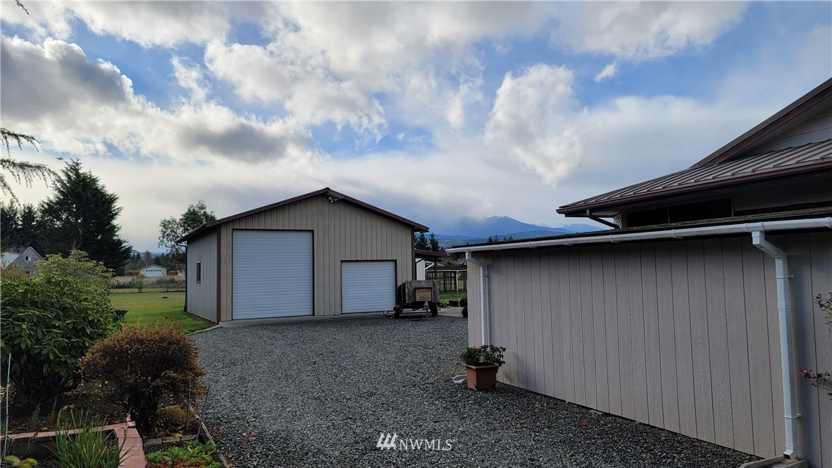 171 Mantle Road Sequim, WA 98382 - Photo 17 of 34 a view of backyard of house