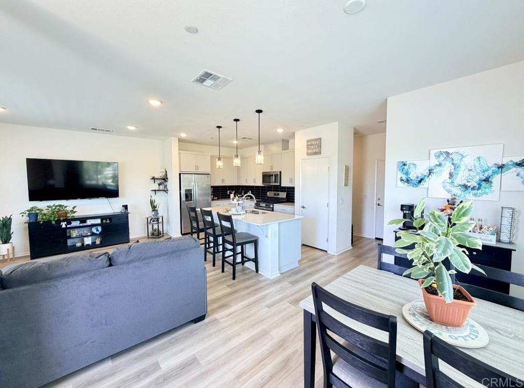 35104 Crop Place Fallbrook, CA 92028 - Photo 6 of 12 Gallery Image 6