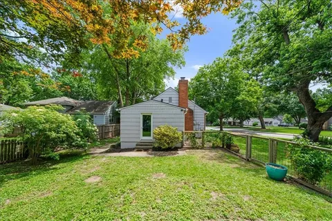 $425,000 | 6221 Delmar Street, Fairway, KS 66205