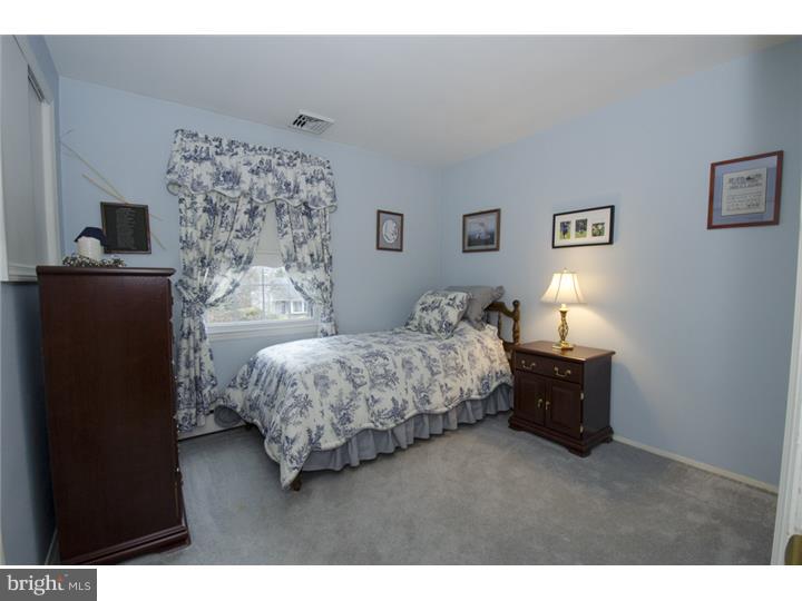 45 Laubert Road Conshohocken, PA 19428 - Photo 18 of 25 Bedroom - Main