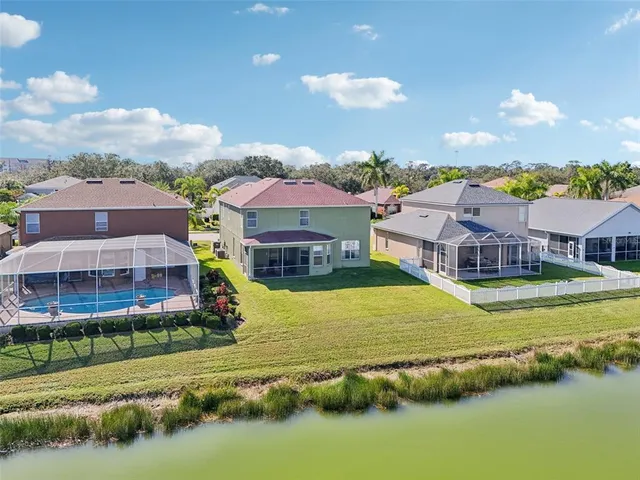 a view of a house with a big yard