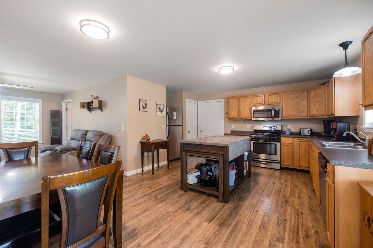 159 High Street South Paris, ME 04281 - Photo 7 of 31 3G0A7393