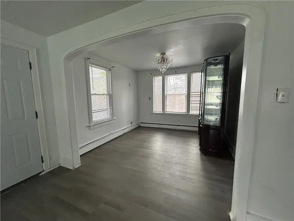 $1,950 | 907 Bernon Street, Unit 1, Woonsocket, RI 02895