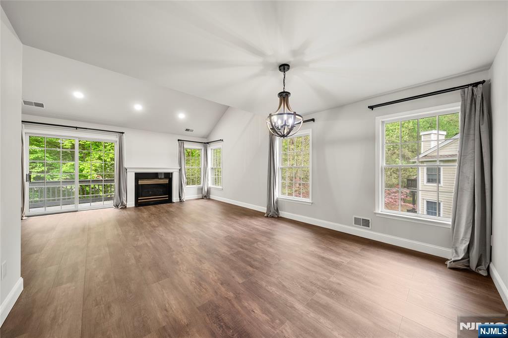 25 Woods Edge Road Old Tappan, NJ 07675 - Photo 12 of 30