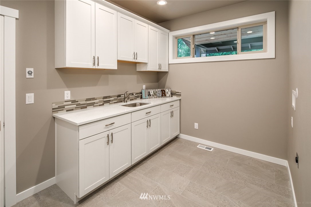 881 Palmer Road Bellingham, WA 98229 - Photo 21 of 25 Gallery Image 21