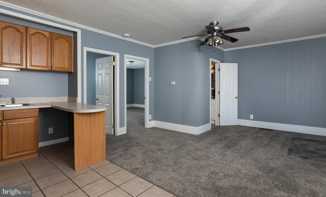 $1,150 | 426 Market Street, Unit 1, Lemoyne, PA 17043