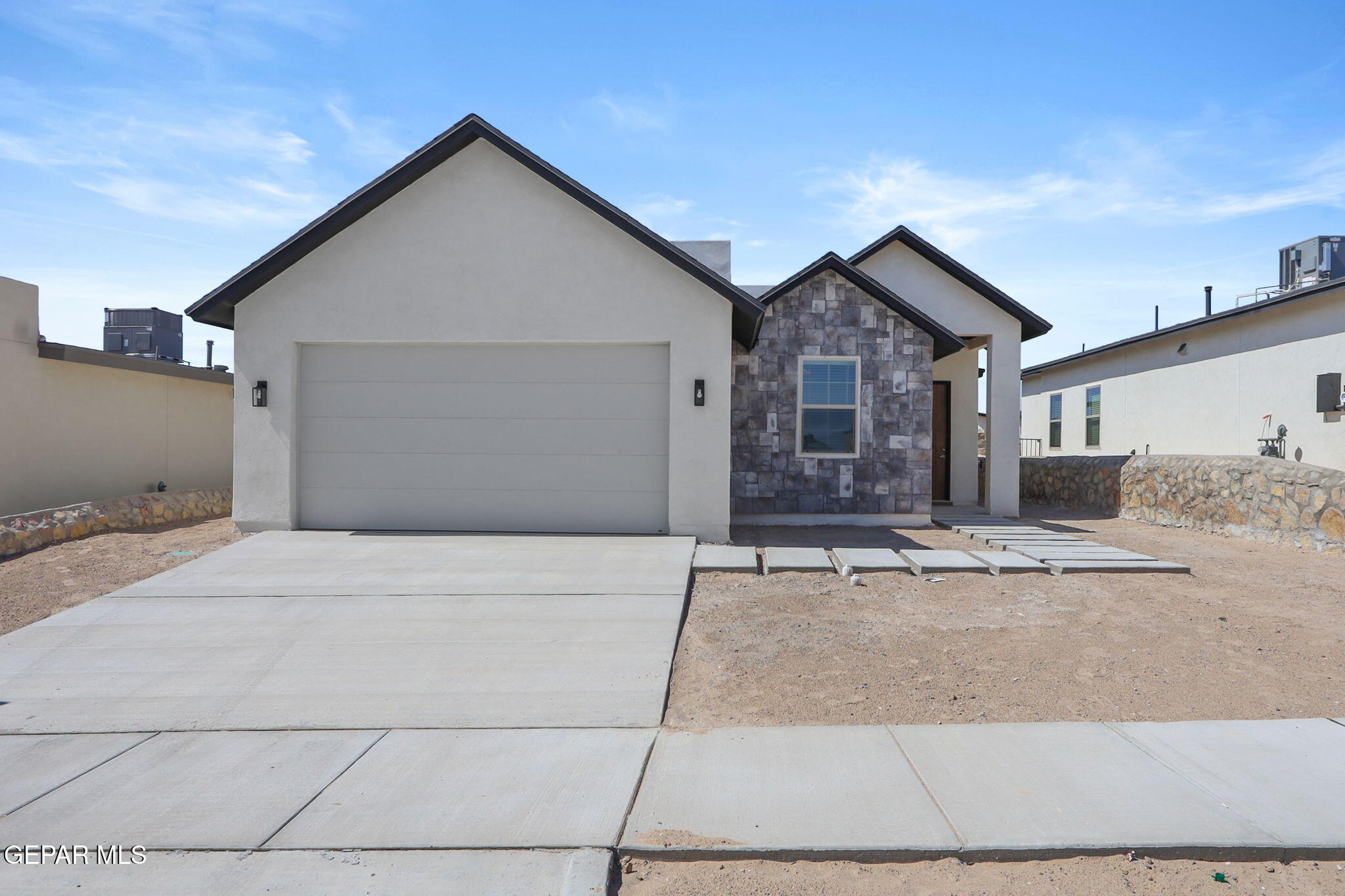 8424 Fish Place Vinton, TX 79821 - Photo 2 of 28 26-web-or-mls-IMG_9950