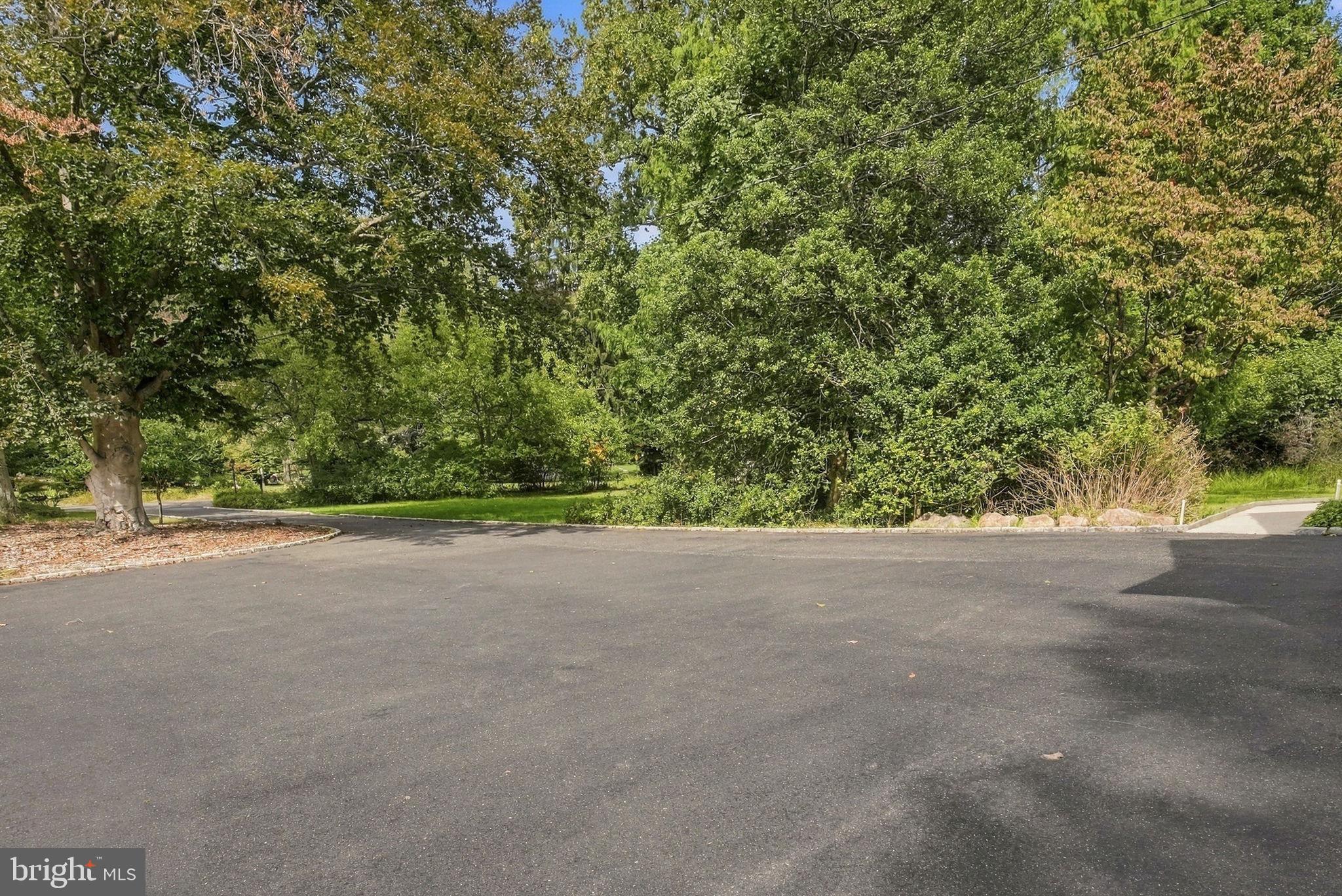 528 Montgomery Road Ambler, PA 19002 - Photo 5 of 39 Gallery Image 5