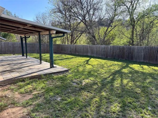 $1,950 | 5914 Wagon Bend, Austin, TX 78744