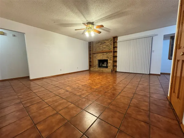 $1,950 | 5914 Wagon Bend, Austin, TX 78744