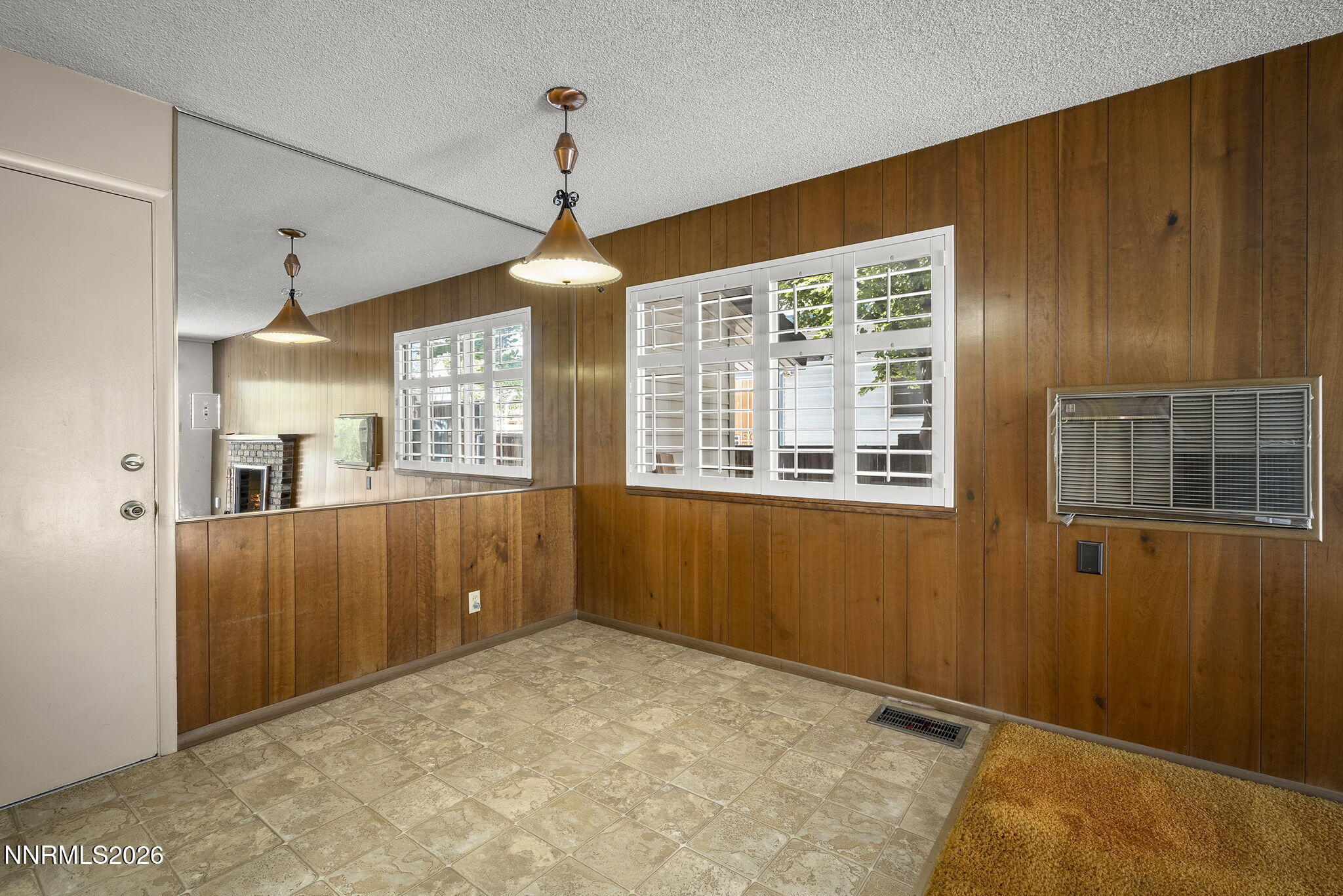 2055 Windsor Way Reno, NV 89503 - Photo 8 of 22 8-web-or-mls-_DSC0493