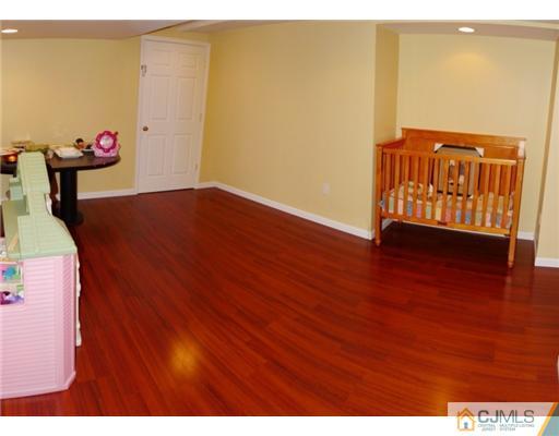 2 Lexington Road Monmouth Junction, NJ 08852 - Photo 12 of 20 Gallery Image 12