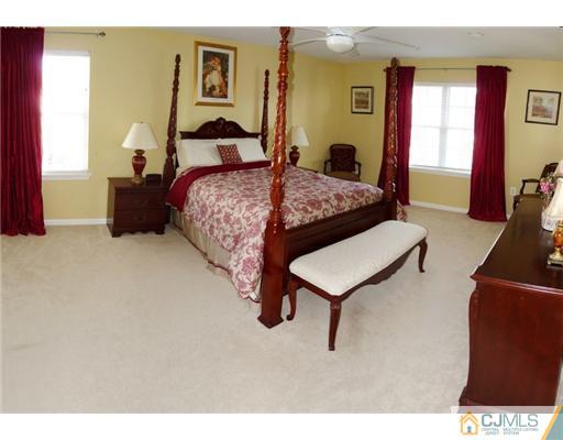 2 Lexington Road Monmouth Junction, NJ 08852 - Photo 14 of 20 Gallery Image 14