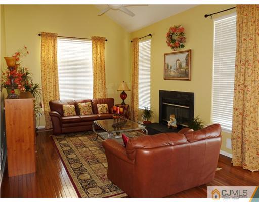 2 Lexington Road Monmouth Junction, NJ 08852 - Photo 10 of 20 Gallery Image 10