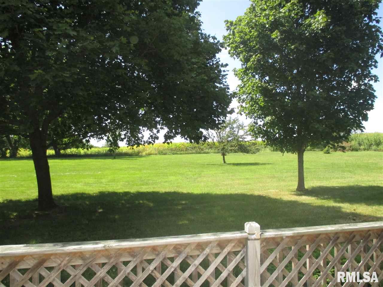 17929 Red Shale Hill Road Pekin, IL 61554 - Photo 22 of 27
