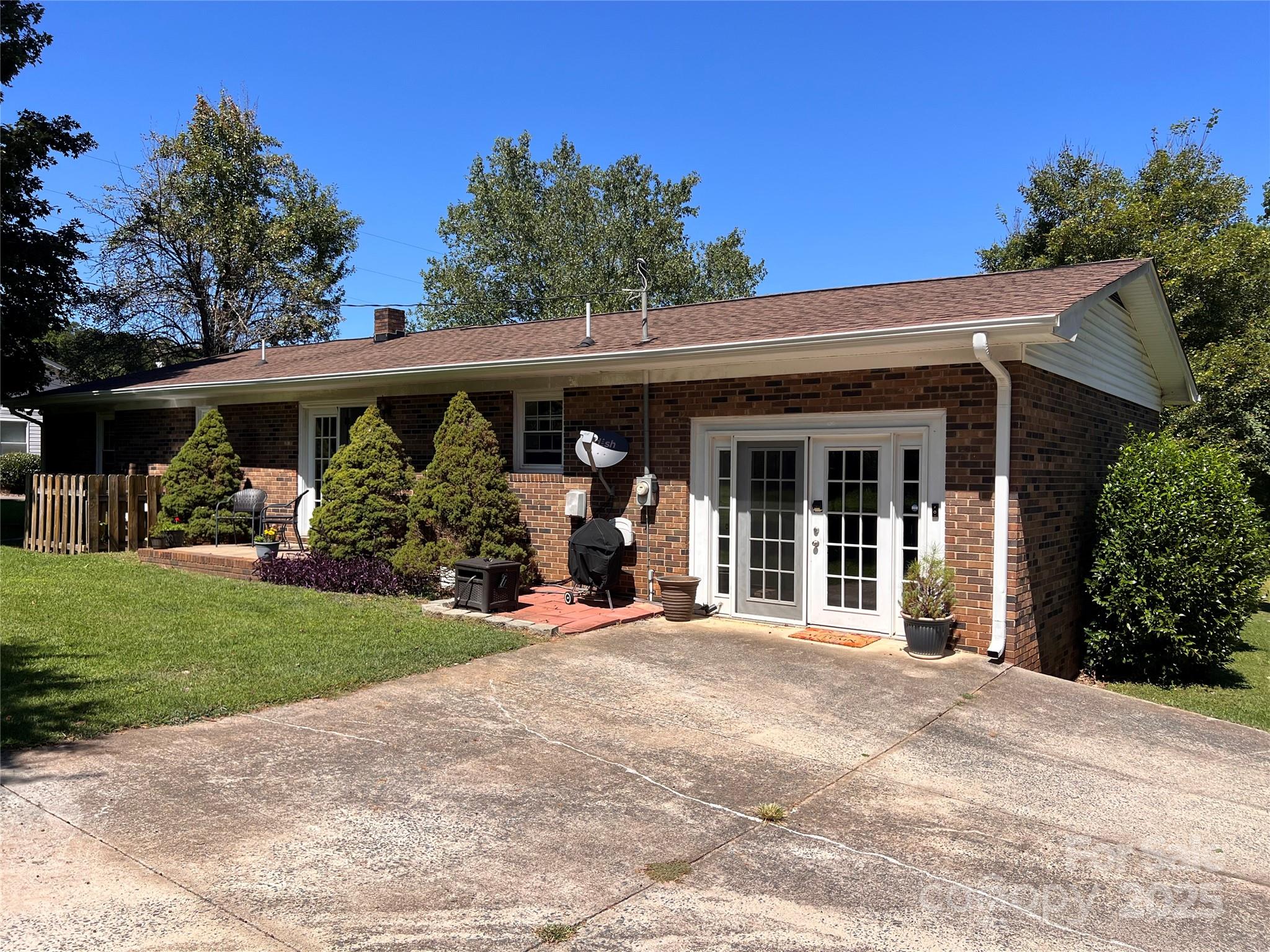38430 Airport Road Albemarle, NC 28001 - Photo 10 of 39 a front view of a house with garden
