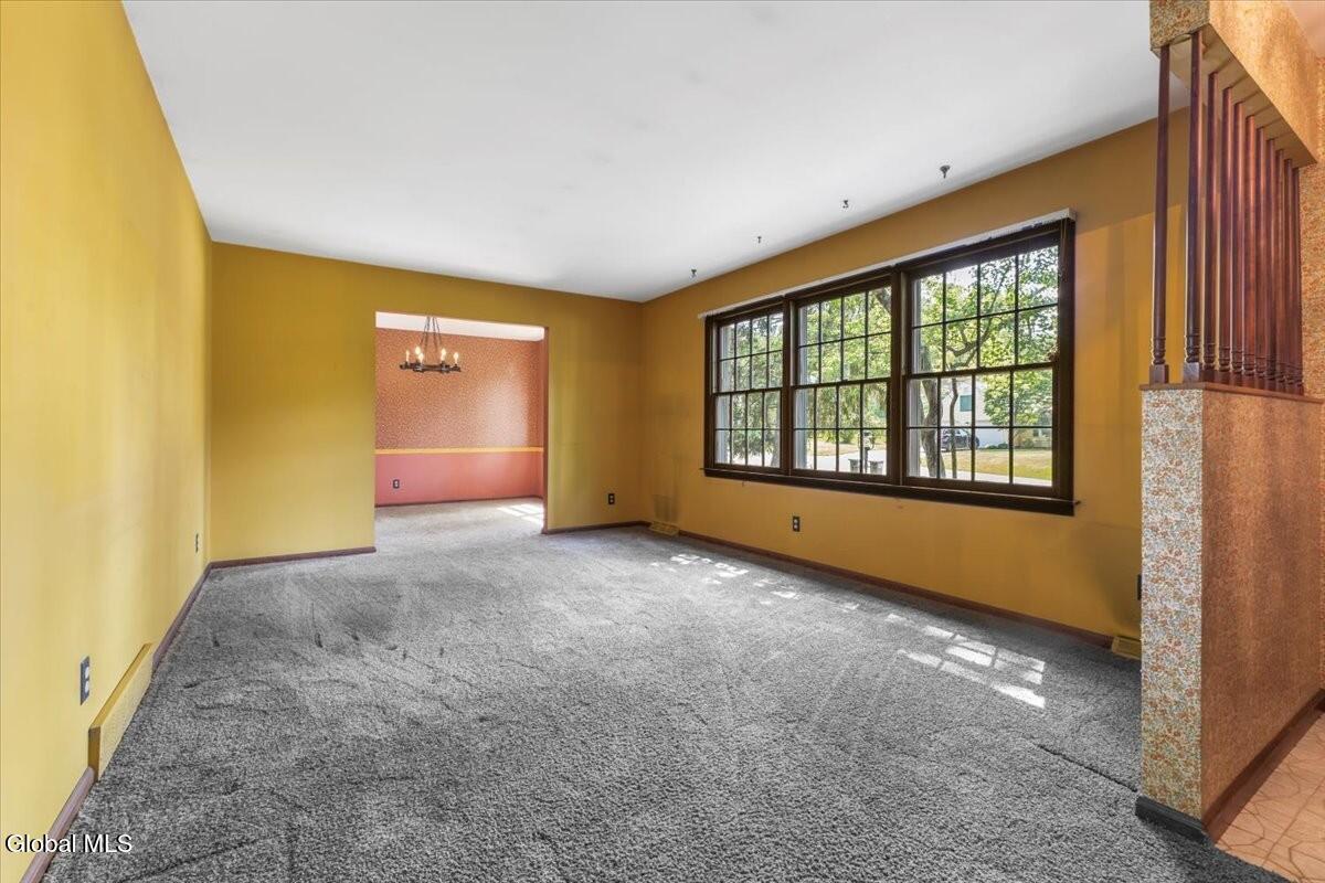 66 Pheasant Ridge Drive Colonie, NY 12211 - Photo 4 of 30 Living Room to Dining Room