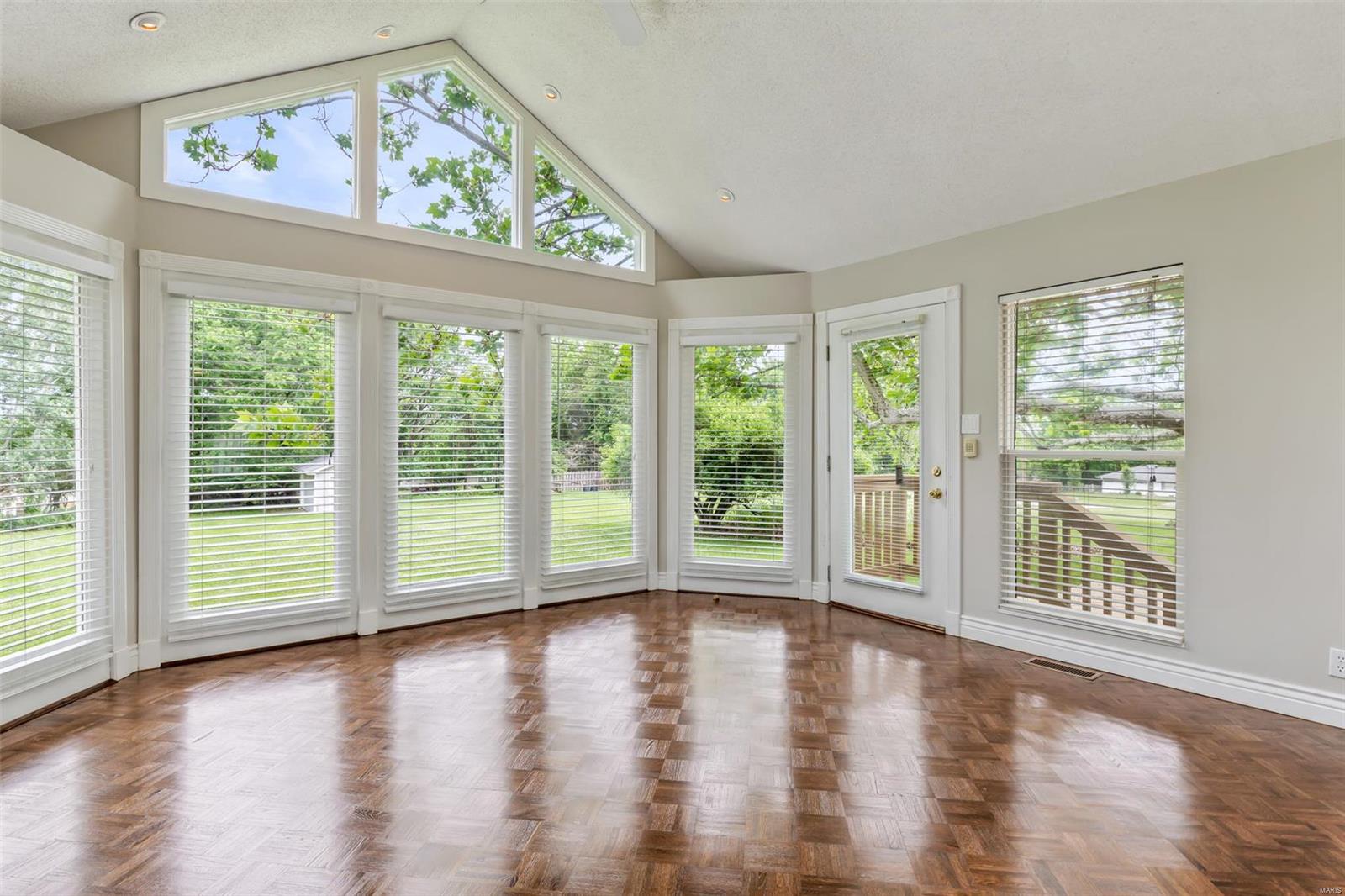 783 Rojean Drive Ellisville, MO 63021 - Photo 13 of 40 Gallery Image 13