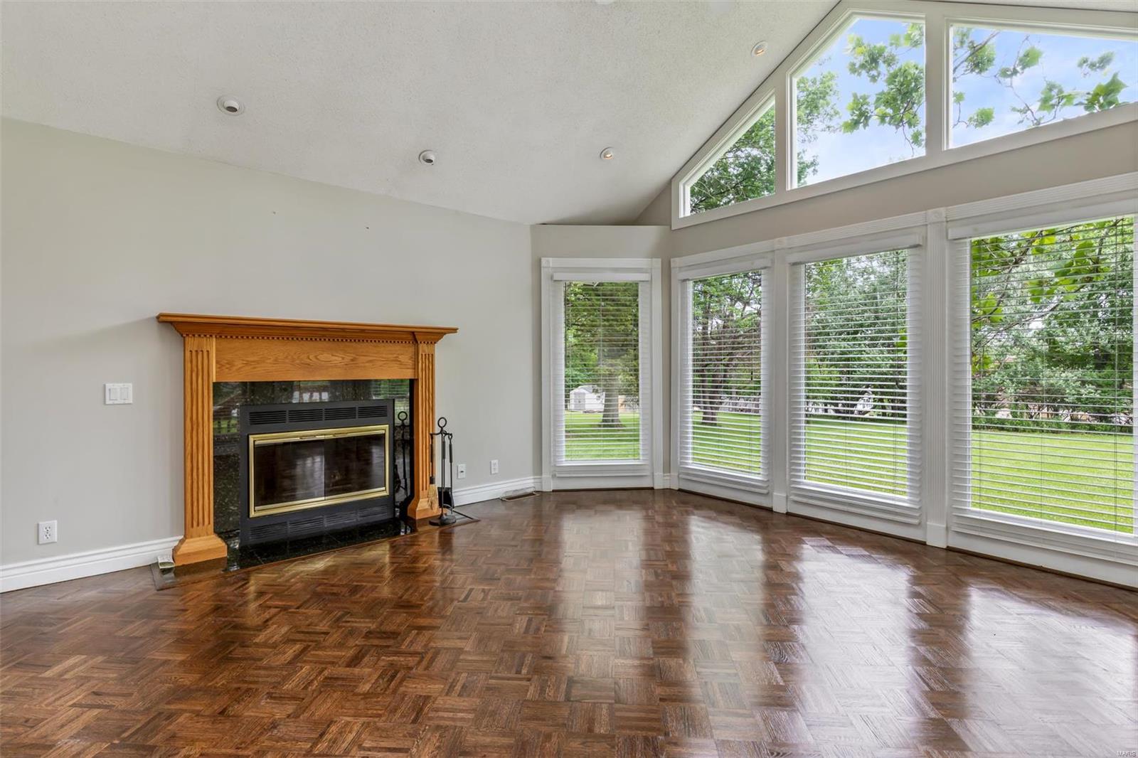 783 Rojean Drive Ellisville, MO 63021 - Photo 15 of 40 Gallery Image 15