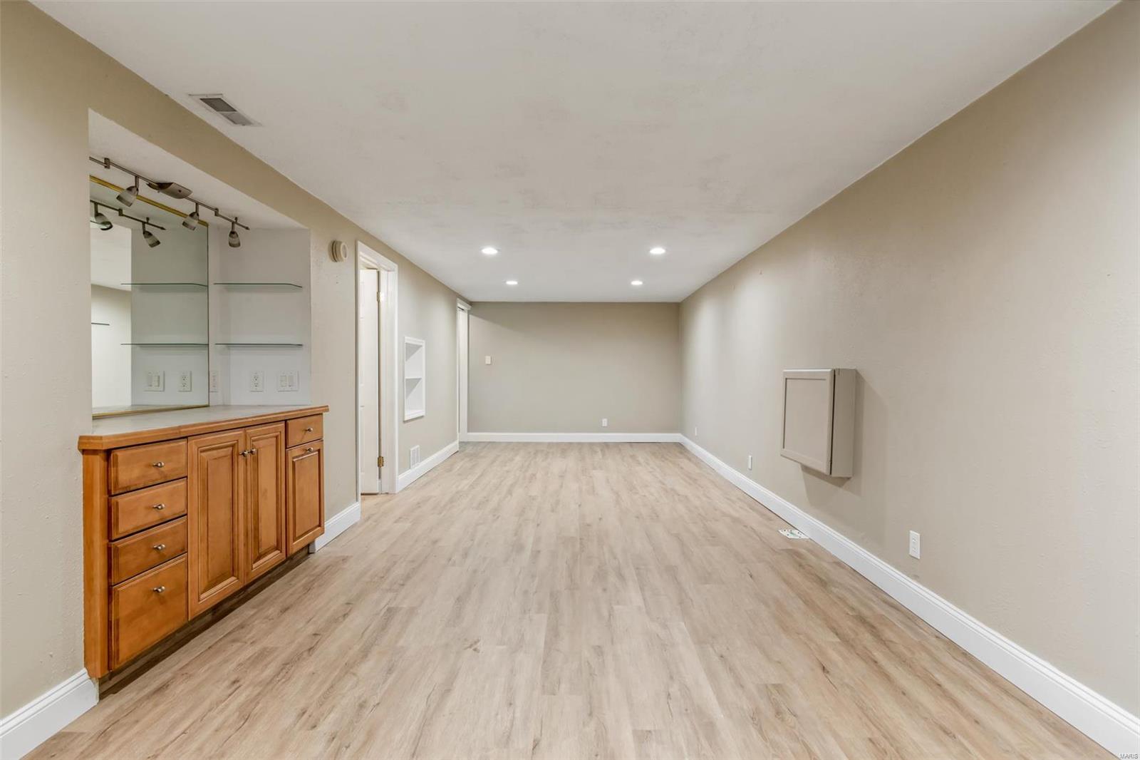 783 Rojean Drive Ellisville, MO 63021 - Photo 24 of 40 Gallery Image 24