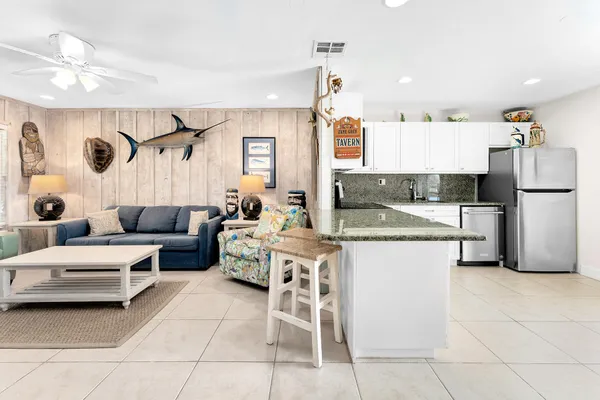 $3,899,000 | 65620 Overseas Highway, Long Key, FL 33001