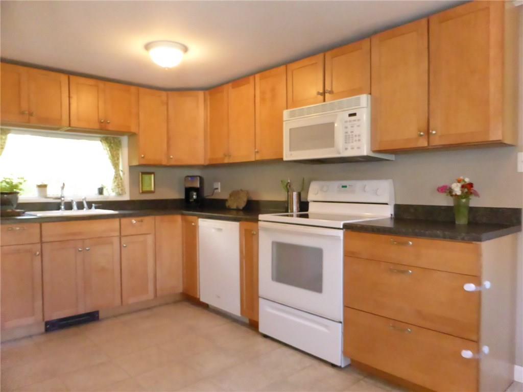 43 Tedford Road Topsham, ME 04086 - Photo 7 of 27 Photo