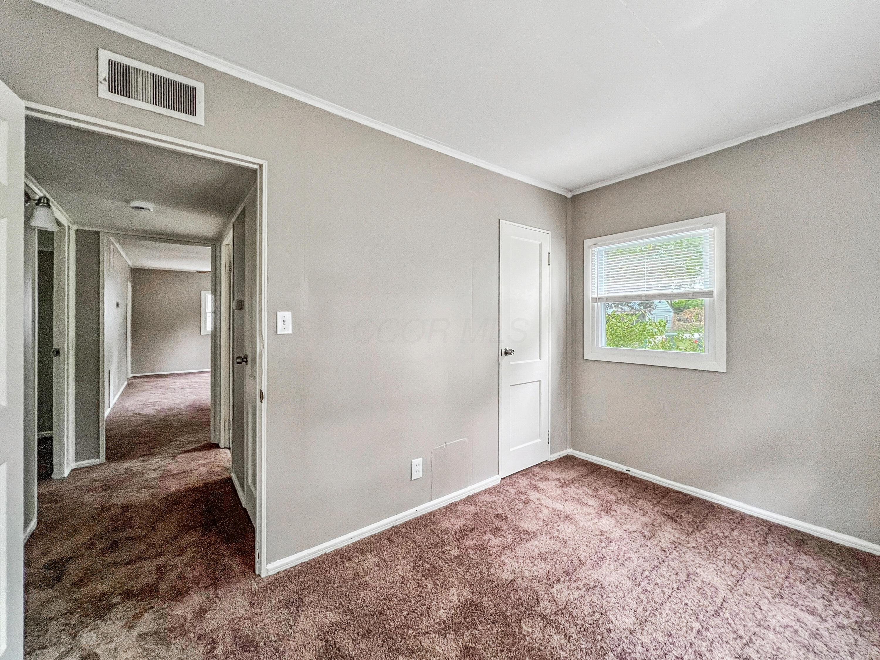184 South Hampton Road Columbus, OH 43213 - Photo 18 of 24 IMG_0740