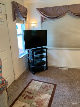 $218,999 | 514 North Sawyer Street, Unit E13, Cascade, ID 83611