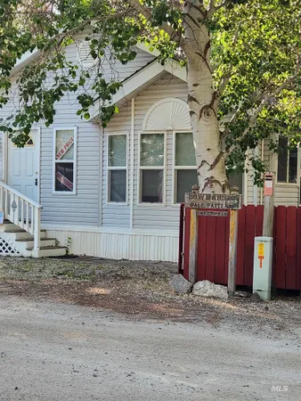 $218,999 | 514 North Sawyer Street, Unit E13, Cascade, ID 83611