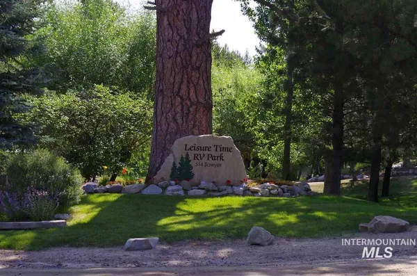 $218,999 | 514 North Sawyer Street, Unit E13, Cascade, ID 83611