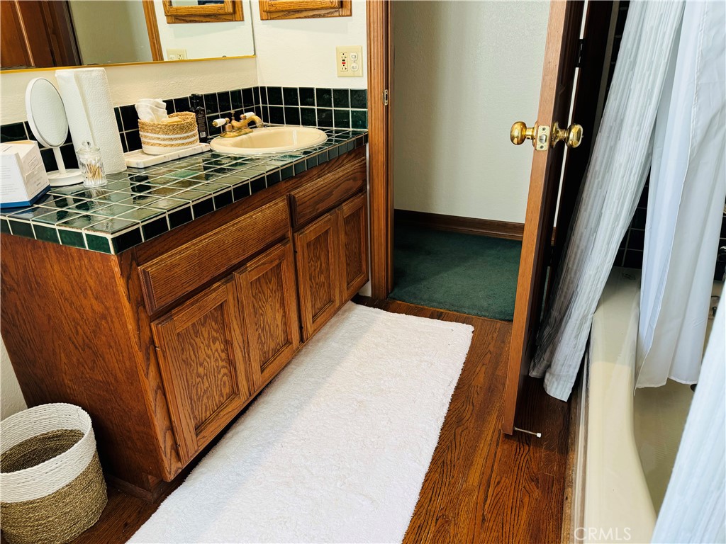 87 Rivo Alto Canal Long Beach, CA 90803 - Photo 20 of 34 a view of a kitchen with a sink