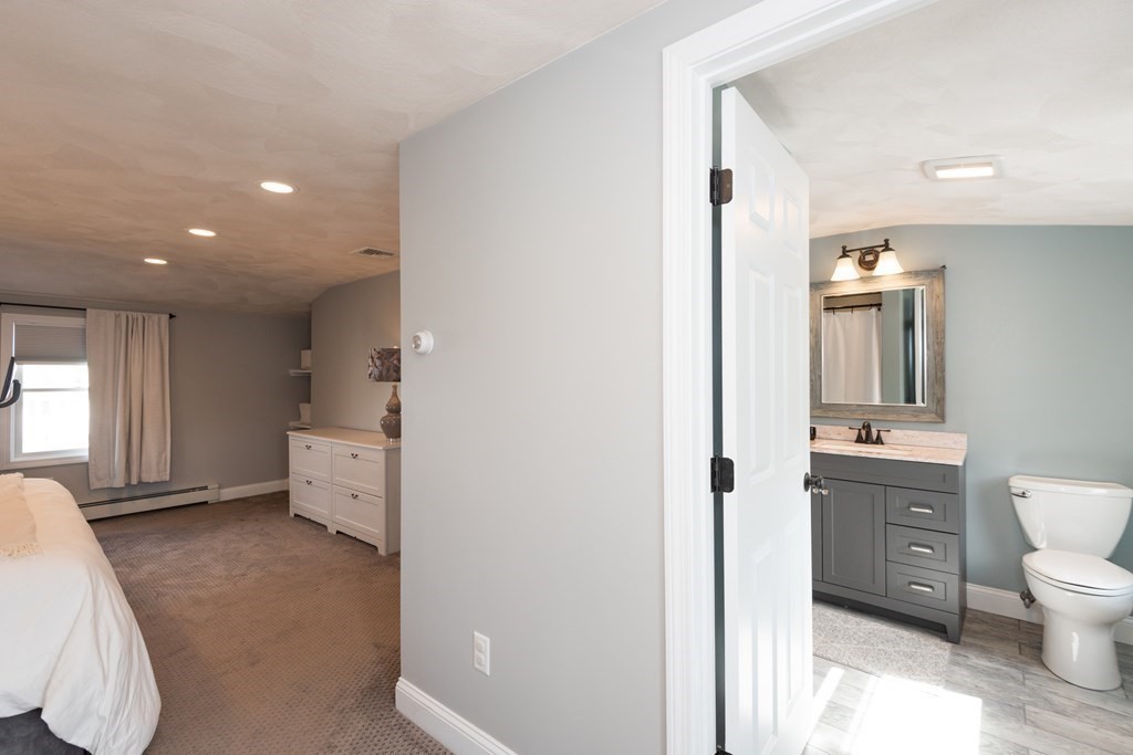 4 Rose Circle Peabody, MA 01960 - Photo 14 of 34