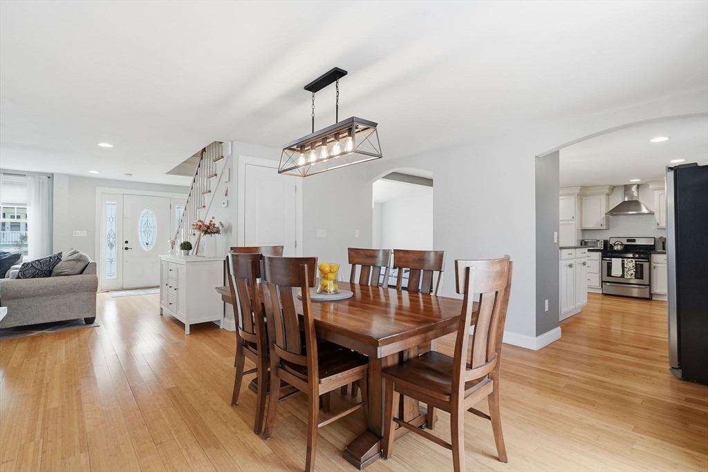 31 Walnut Street Dedham, MA 02026 - Photo 13 of 34