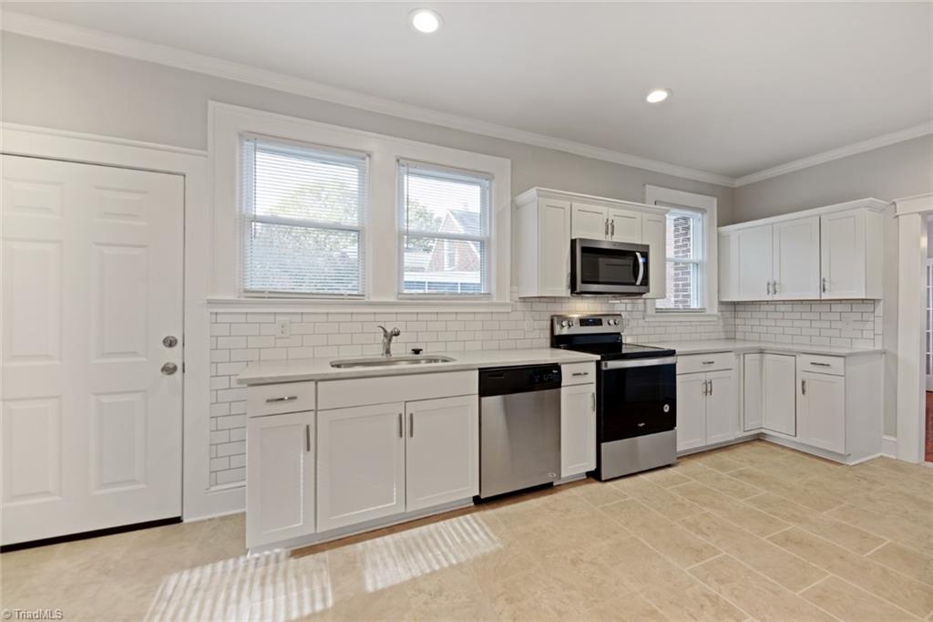 1015 South Hawthorne Road Winston-Salem, NC 27103 - Photo 5 of 24