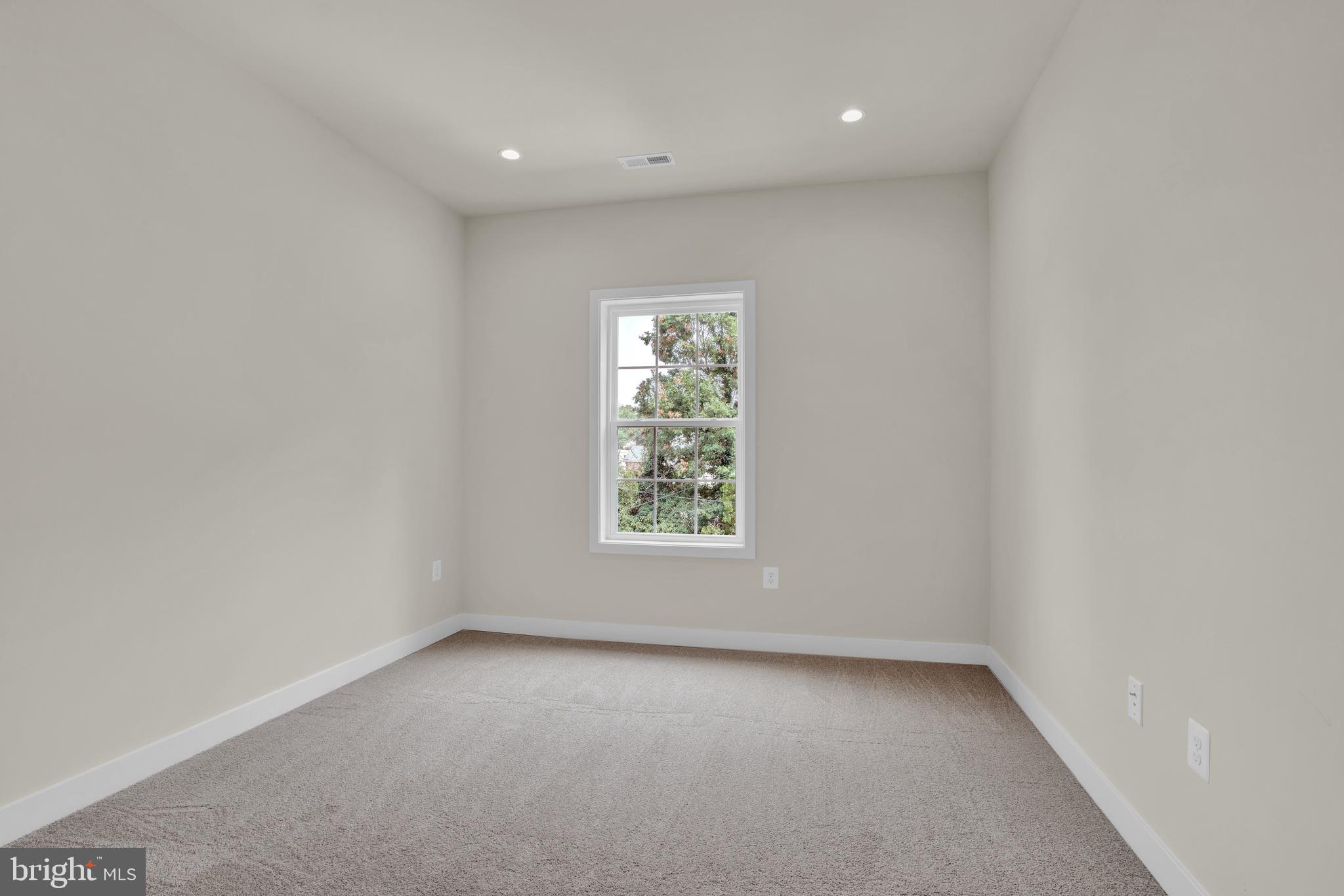 1820 24th Place Southeast Washington, DC 20020 - Photo 20 of 35