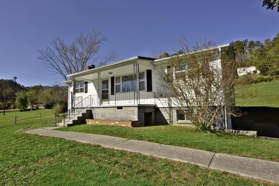 354 Webb Road Townsend, TN 37882 - Photo 1 of 36 A