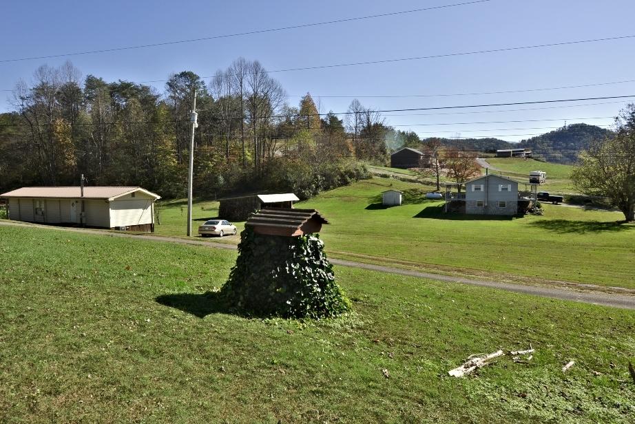 354 Webb Road Townsend, TN 37882 - Photo 33 of 36 ZG