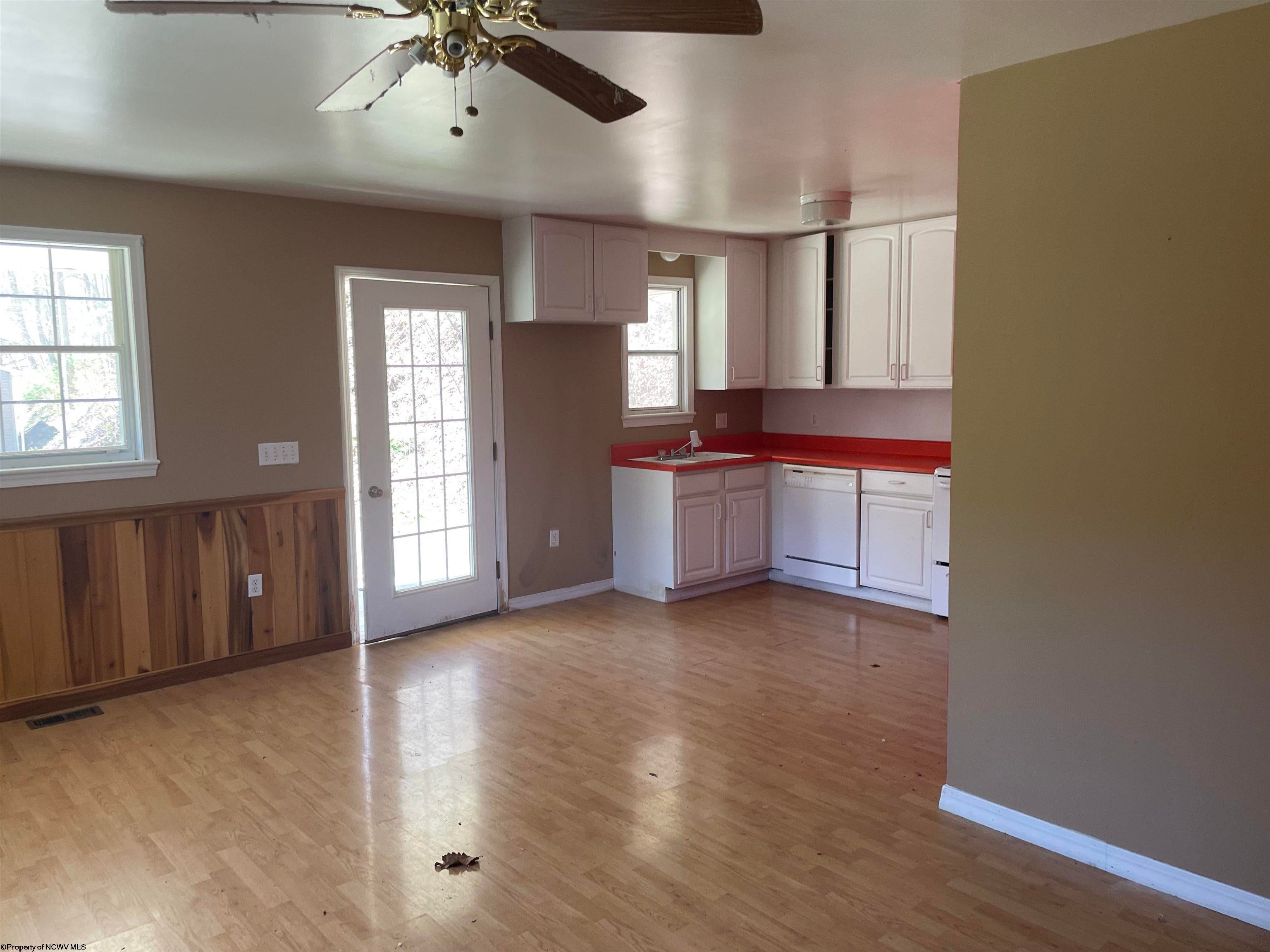 1914 Georgetown Road Elkins, WV 26241 - Photo 6 of 17 Gallery Image 6