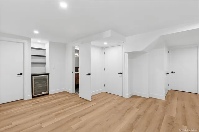 $3,999,000 | 12 Plume Grass Way, Westhampton, NY 11977