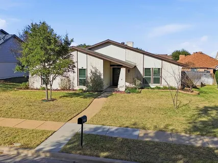 $379,900 | 2011 Clearfield Circle, Richardson, TX 75081